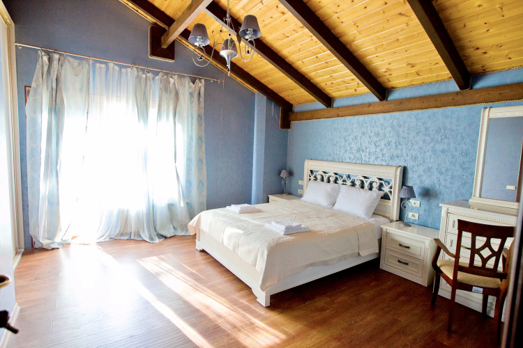 Фотография номера Коттеджа Шале Коттедж с подогреваемым бассейном