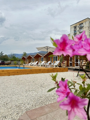 Guest house "bronau Mira"