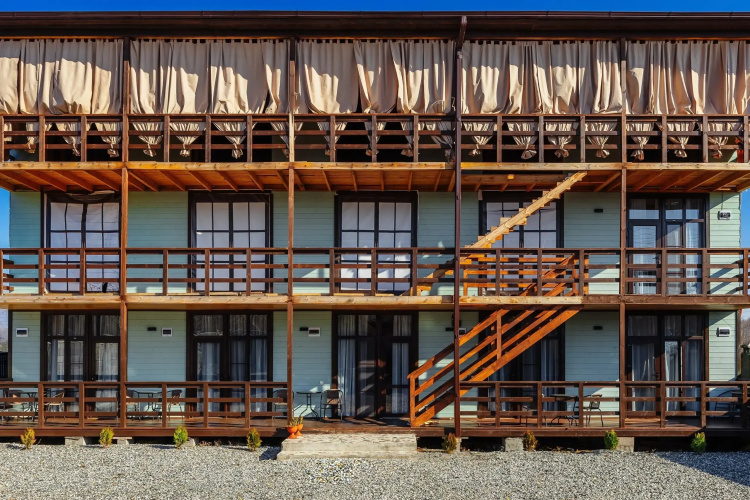 "bronau Aylana" Mini hotel