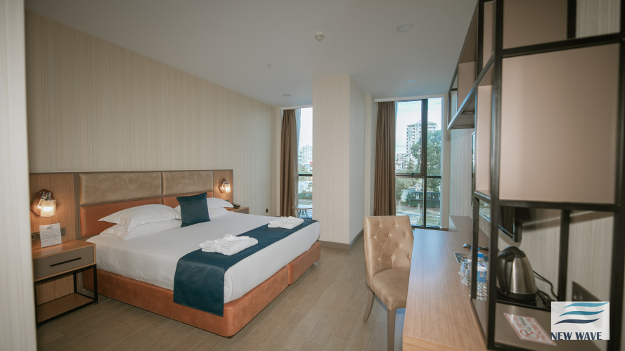 Standard Double room with city view