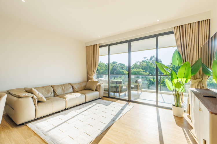 Luxurious 3bd near beachside Apartments