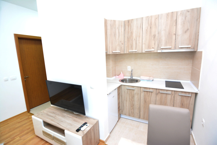 Jacek Apartments