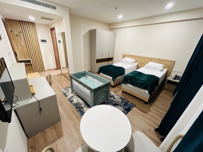 Superior Twin room with city view