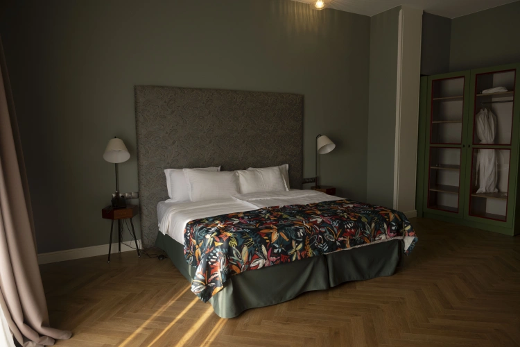Deluxe Double Suite with river view