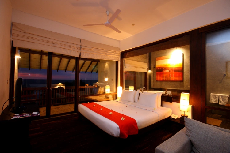 Deluxe room with balcony and with sea view