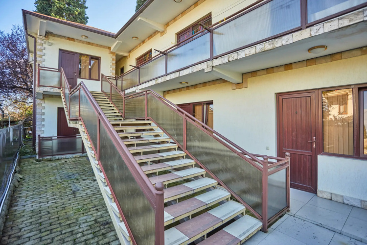 Akhimsa Hotel