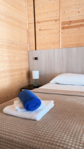 1 Bedroom Double Cottage with mountain view