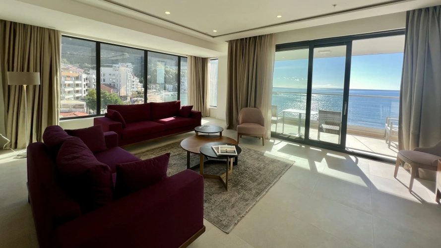 3 Bedrooms Apartment with balcony and with view