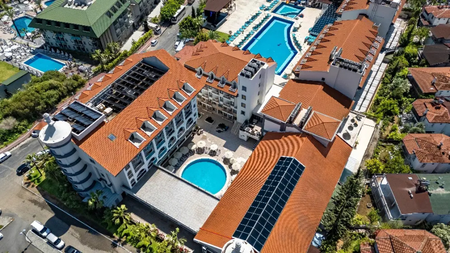 Side Aluna Hotel