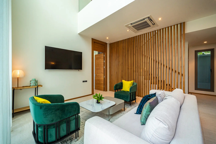 Teak 5 Bed Luxurious Pool 117 Villa