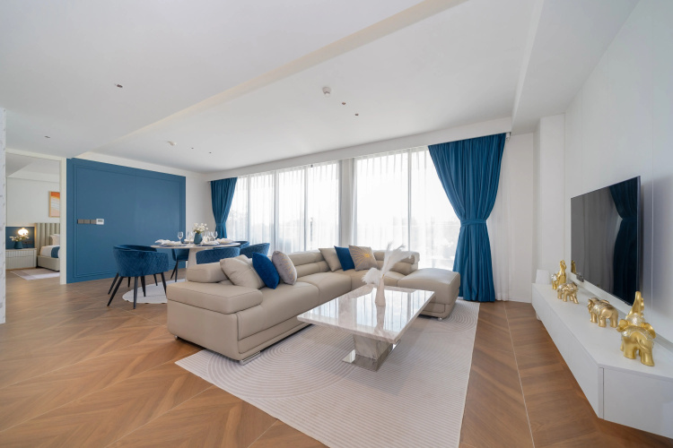 Luxury Sunshine Apartments