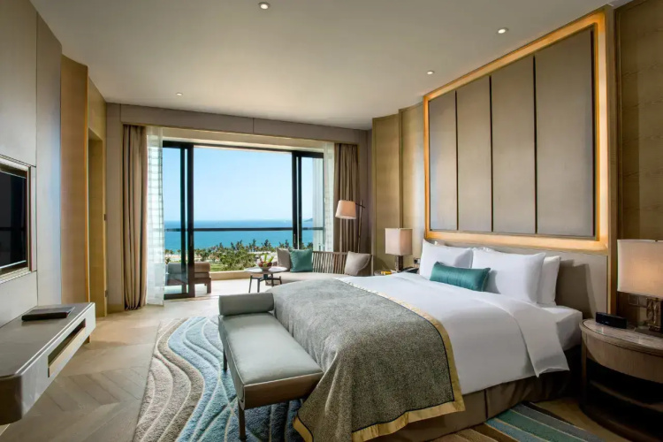 Superior Family Suite with balcony and with ocean view