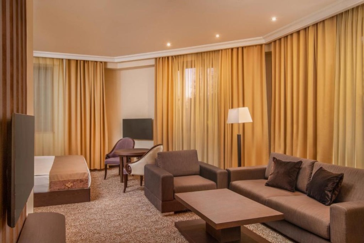 National Hotel photo 50