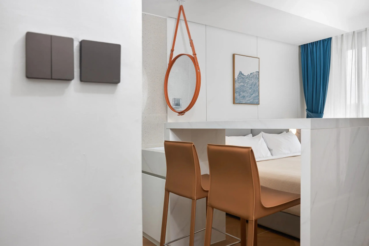 Sunshine Studio E405 Apartments