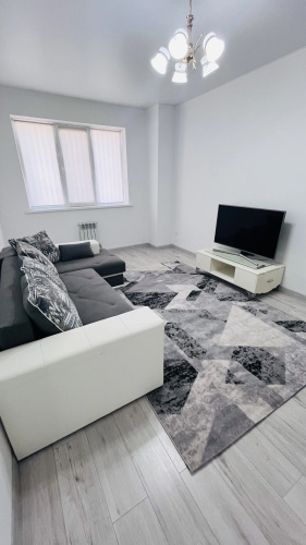 Dvukhkomnatnaya Zhk Asel Flat