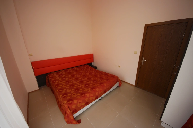 1 Bedroom Apartment with balcony