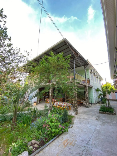 Nelli Guest house