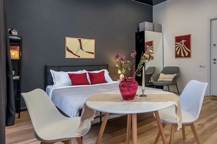 HB Tabidze Apartments