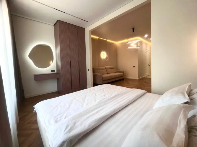 Meridian 151 Residence Flat