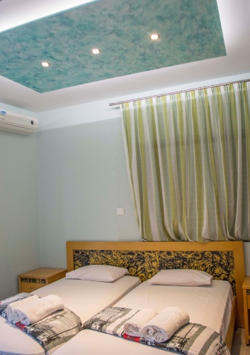 Standard Triple room with balcony