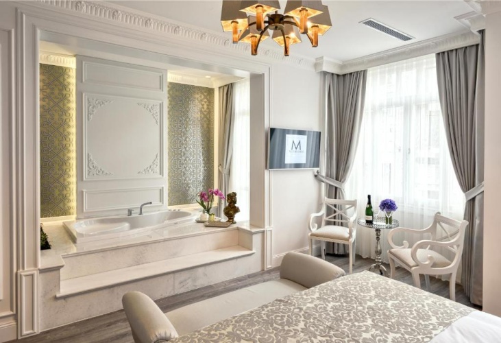 With Jacuzzi Double Suite