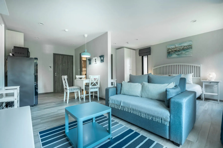 Studio Apartment by the Sea E413 Apartments