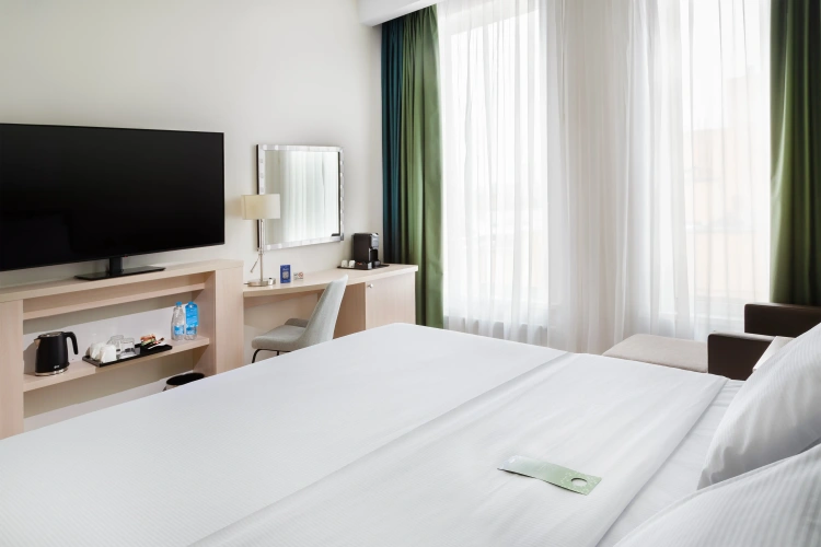 Superior Double room with city view