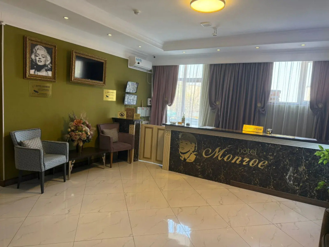 Monroe Hotel