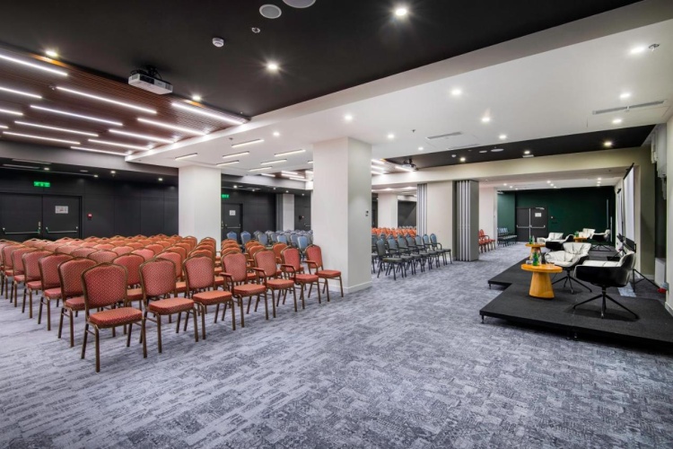 Holiday Inn Yerevan - Republic Square photo 14