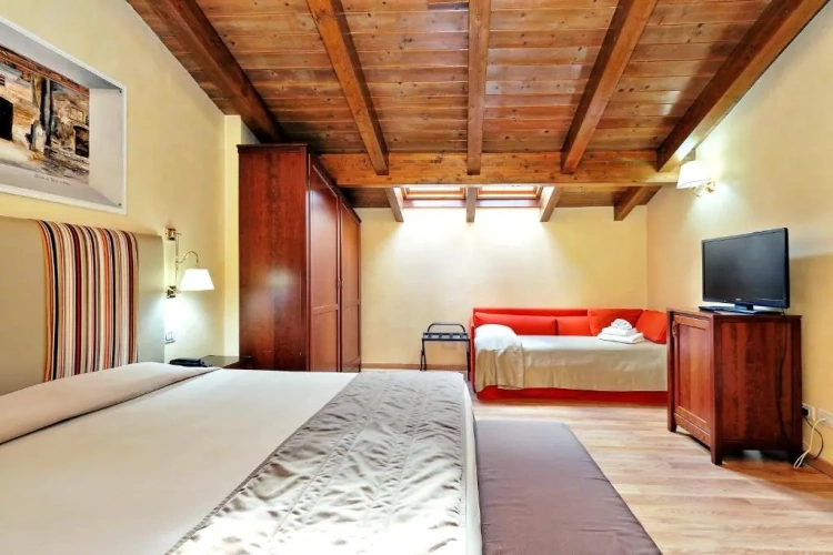 Quadruple room
