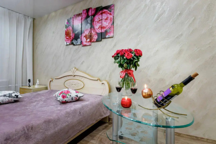 V Tsentre Na Dzerzhinskogo 5 Flat