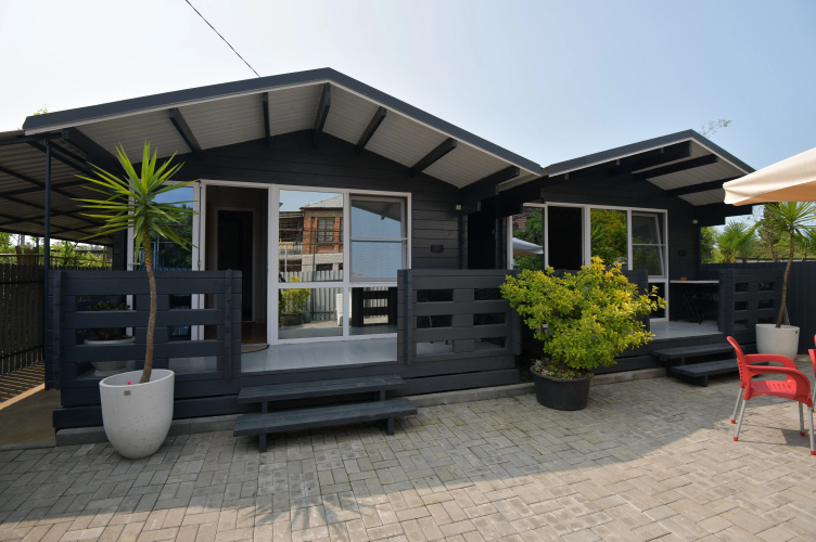 Duo Guest House