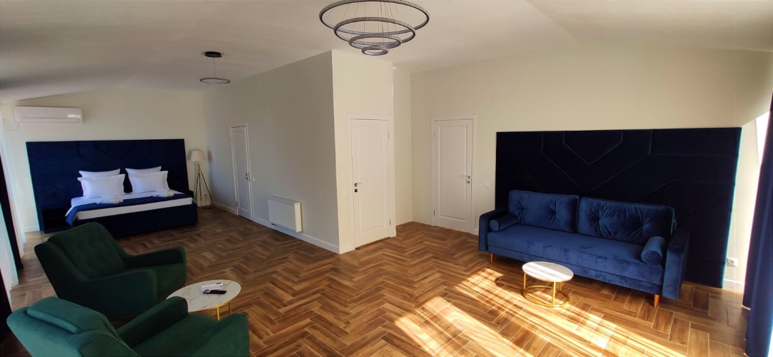Quadruple Apartment with view