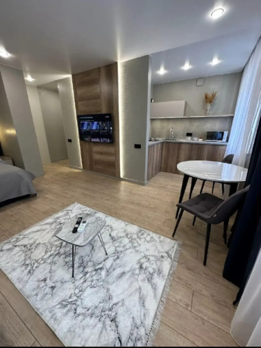 Krasivaya Studiya V Tsentre Flat