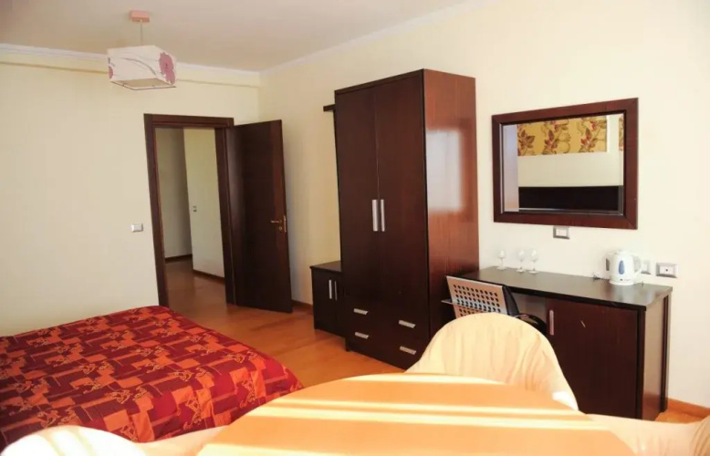Leonardo Hotel