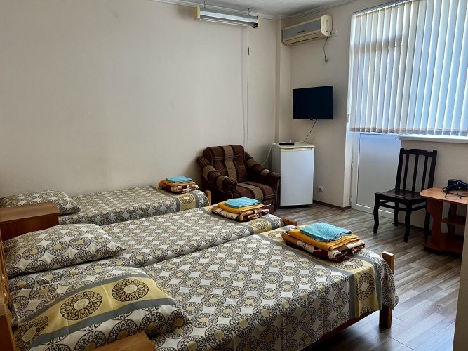 Standard Triple room with balcony and with view