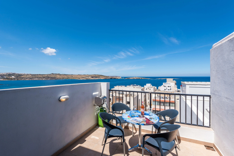 SeaShells Sea View Studio-Penthouse Apartments