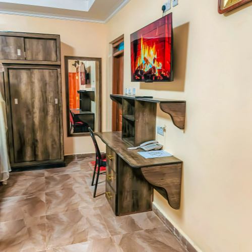 Jacaranda Luxury Suites Hotel