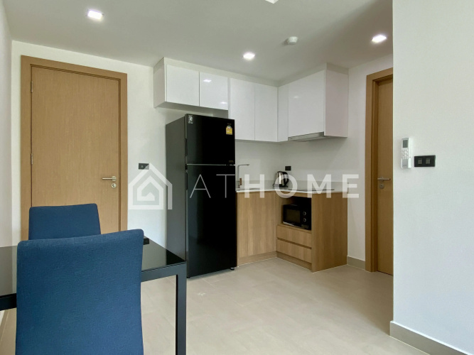 Breeze Beachside 203 Apartments