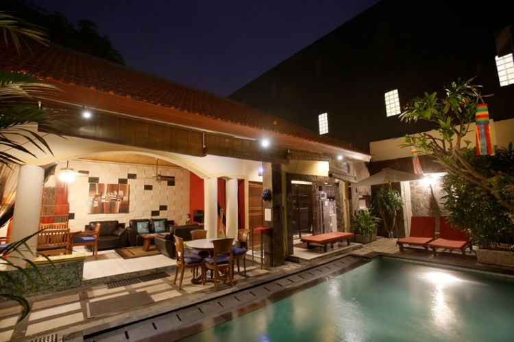 Pool