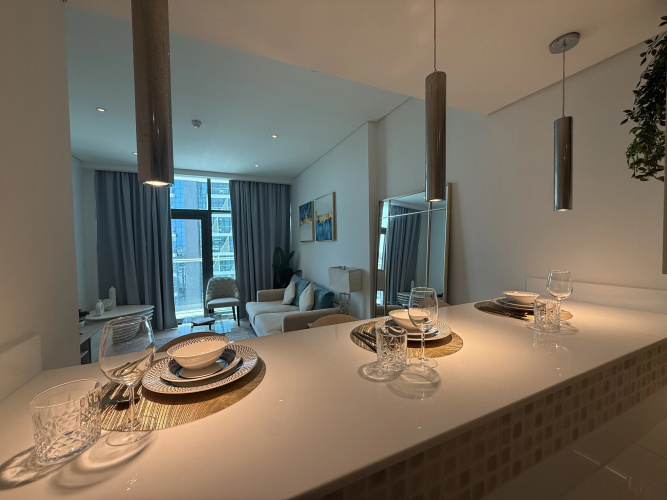 Highend Luxury Seven Palm Apartments