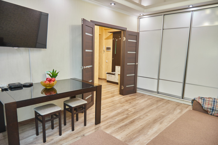 Vaz Vozle Aeroporta Flat