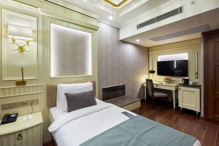 Deluxe Single room
