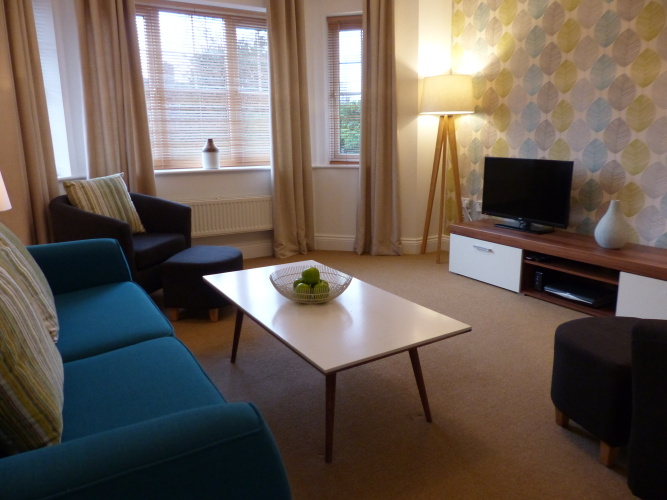 2 Bedrooms Apartment