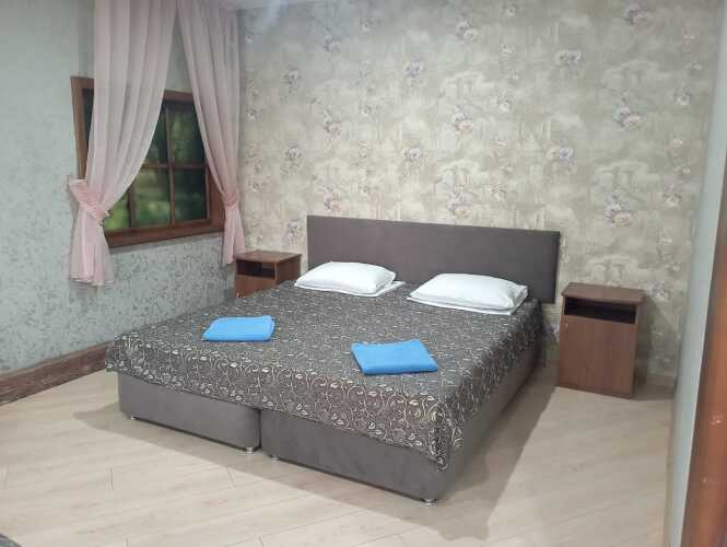 Фотография номера гостиницы КЕДР на Металлургов 51А