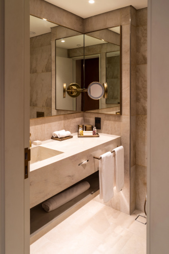 ERTH Abu Dhabi Hotel