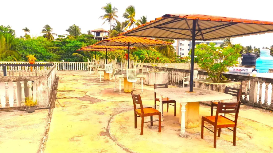 Sea Breeze Hotel