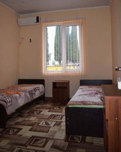 Standard Quadruple room with view