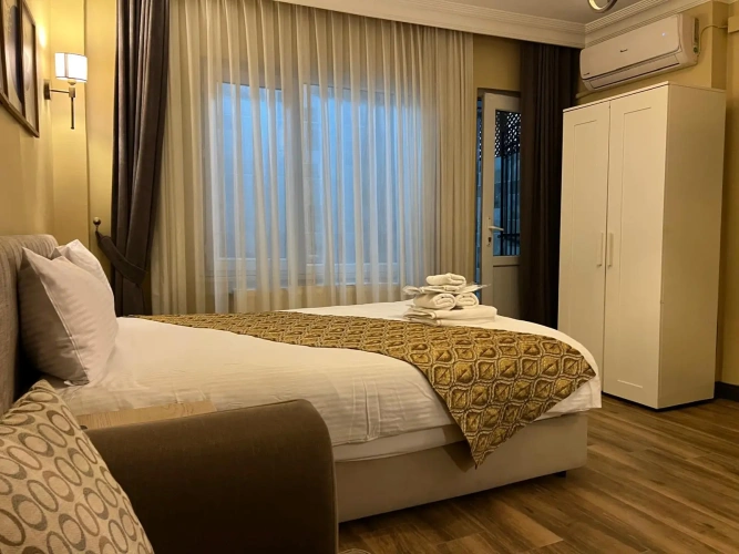 Economy Double Basement room