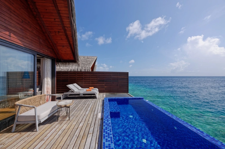 Reef Water Pool Villa